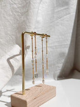 Load image into Gallery viewer, OPHELIA earrings