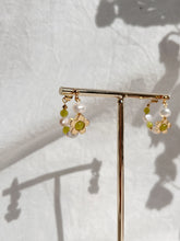 Load image into Gallery viewer, ELOWEN hoop earrings