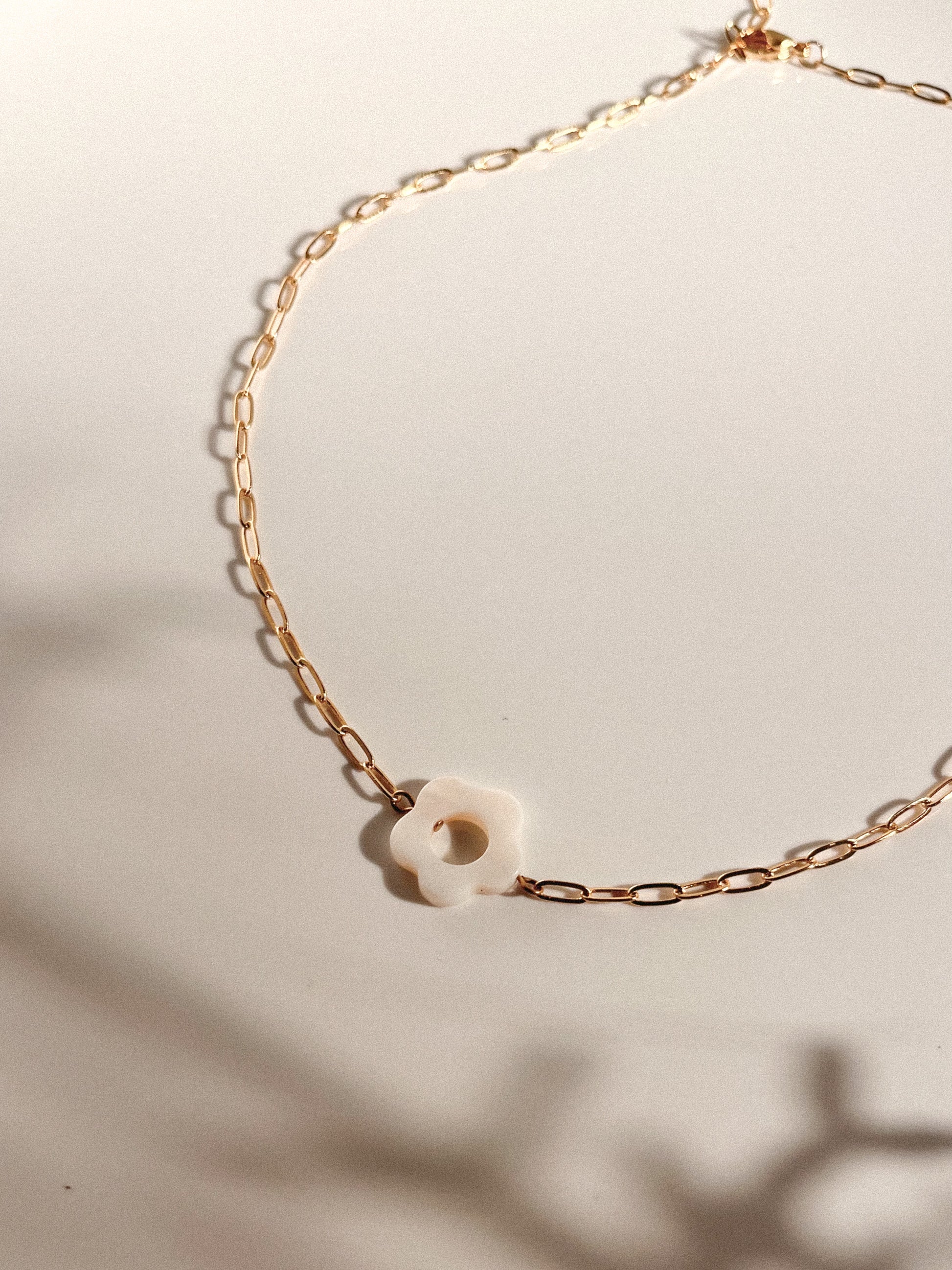NOELLE necklace - Pearl White