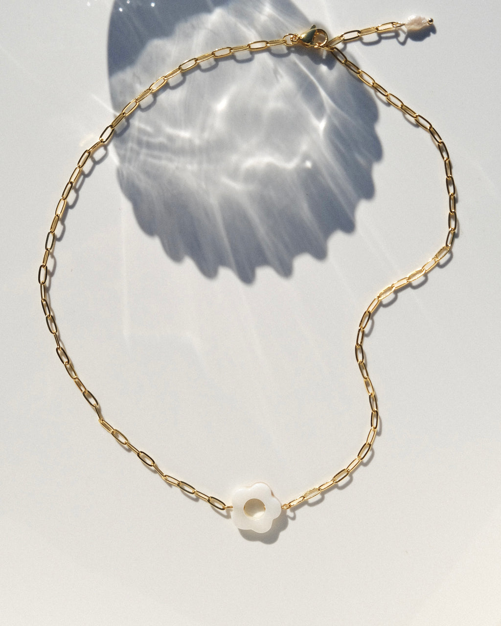 NOELLE necklace - Pearl White