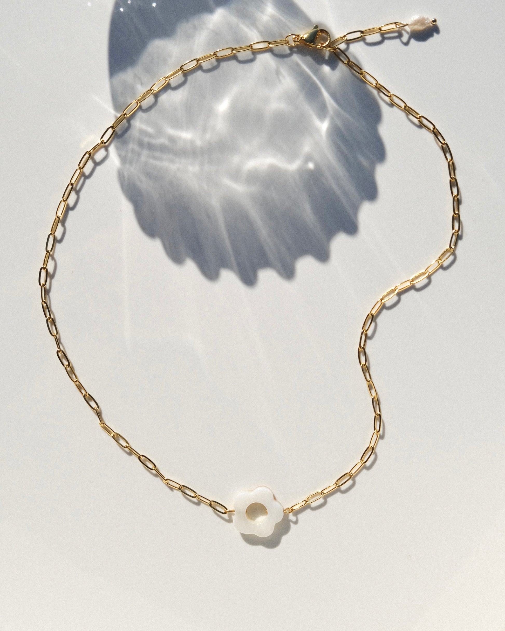 NOELLE necklace - Pearl White