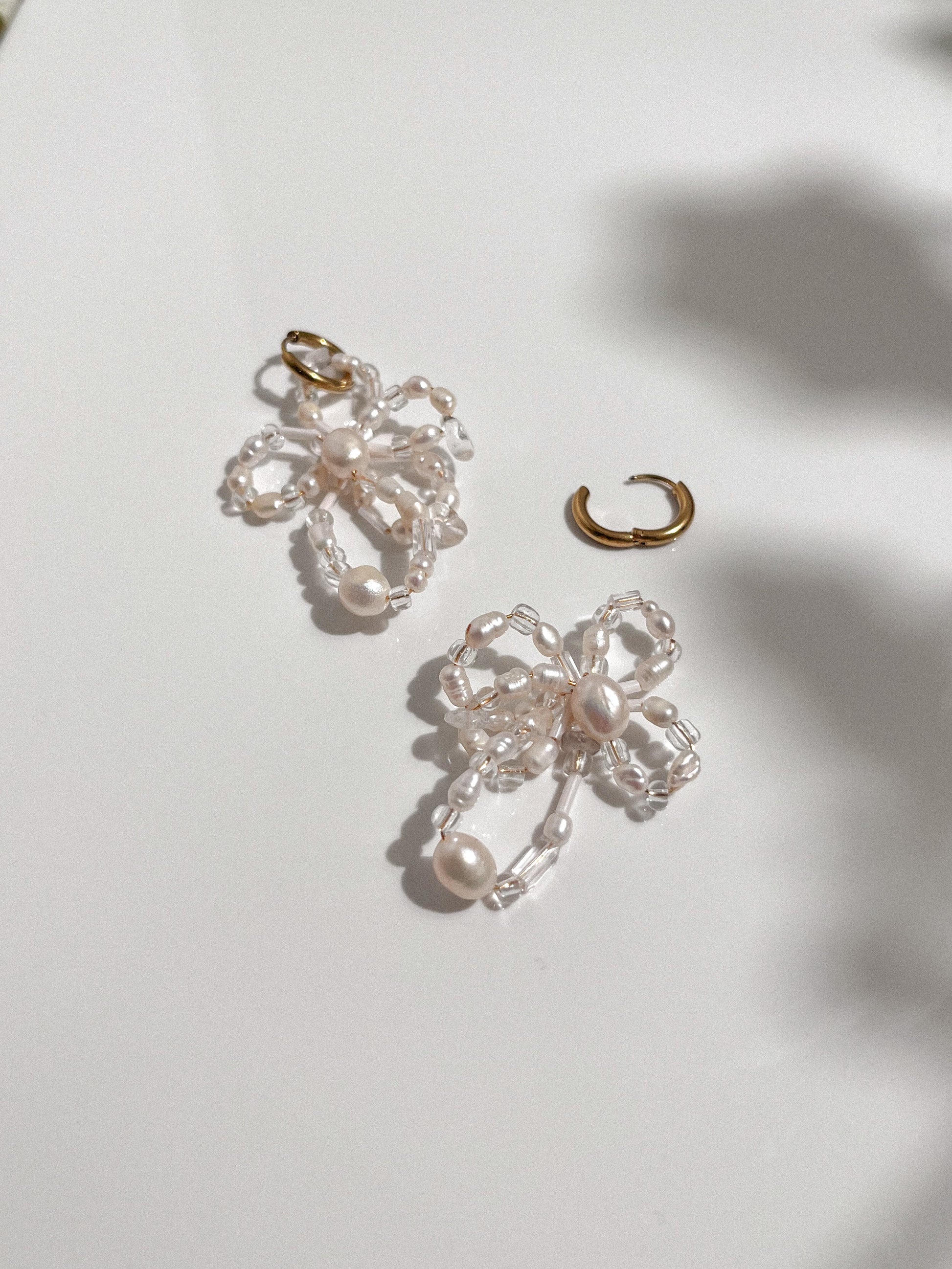 Ava Charm Hoop Earrings - Pearl Essence