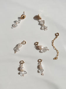 OASIS earrings/bracelet charm pack