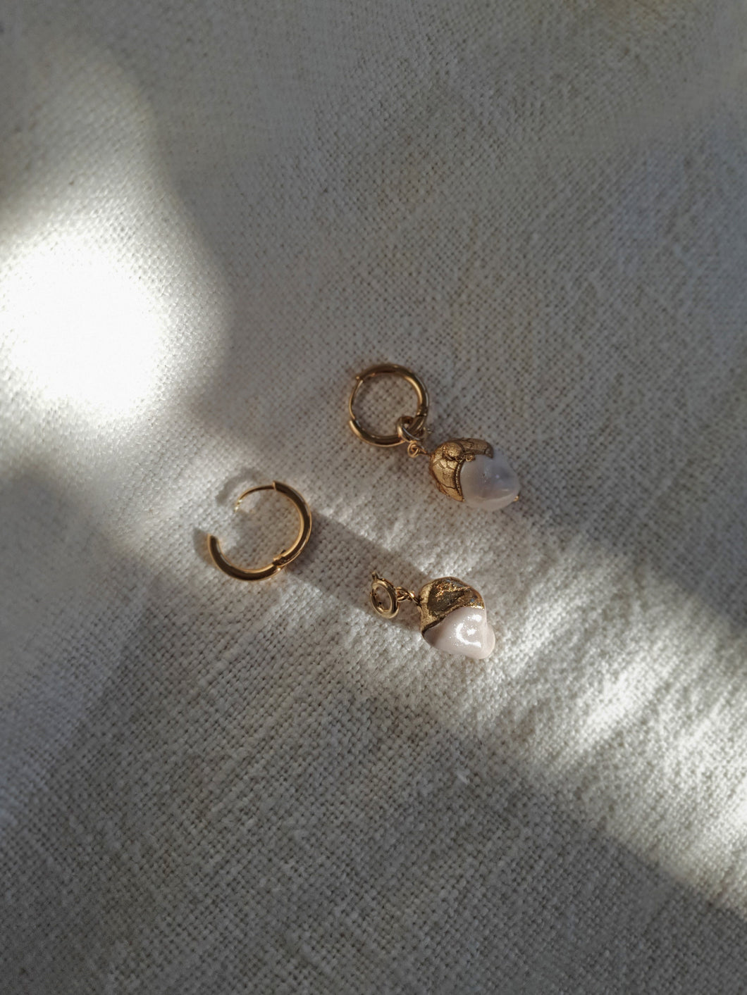 ARI hoop earrings