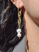 Load image into Gallery viewer, CAMERON hoop earrings