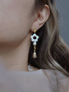 HAELA earrings - Pearl White